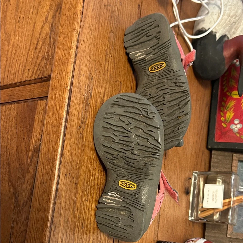 KEEN Washable Raya Honeysuckle Sandals - Picture 4 of 4